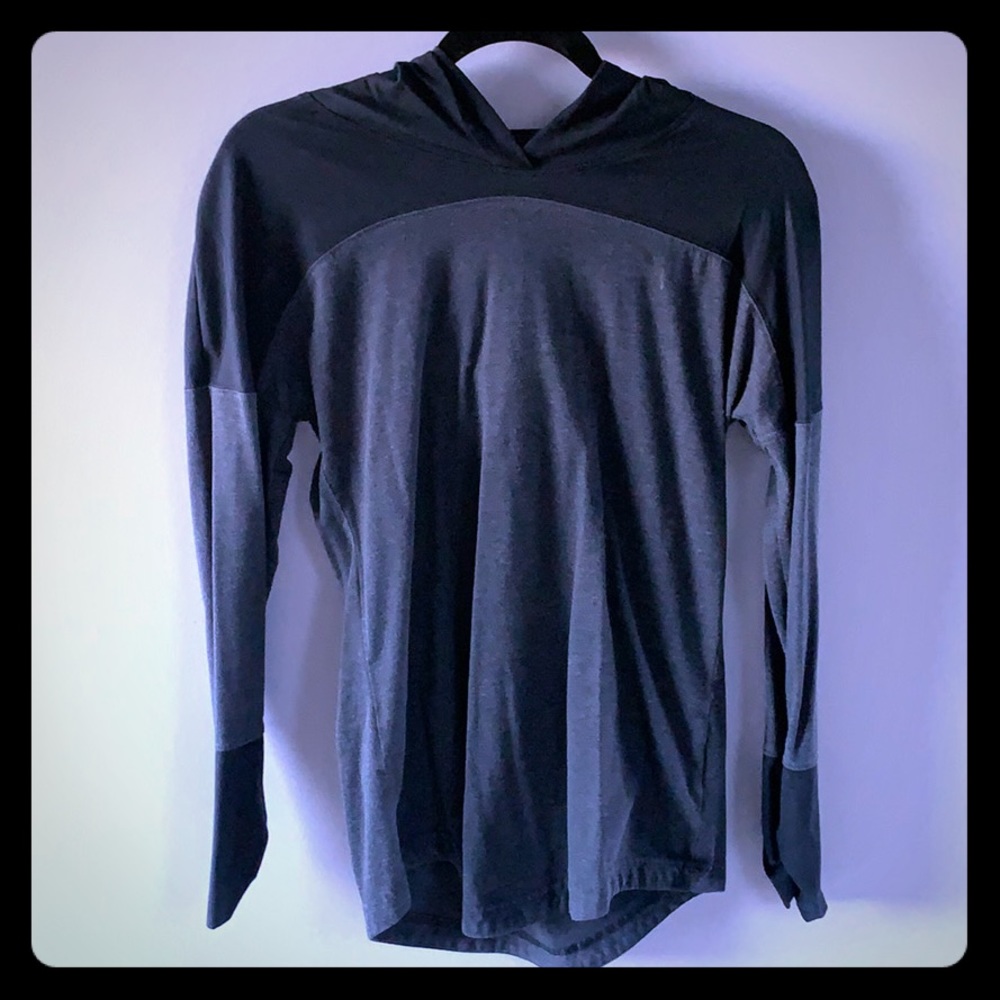 Long sleeve hoodie